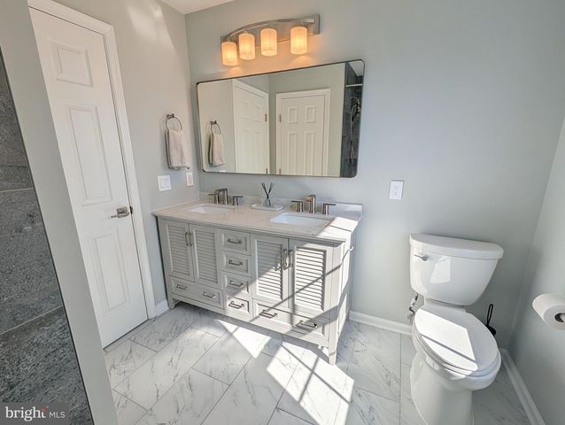 405 HANRAHAN CT SE, Leesburg, VA 20175