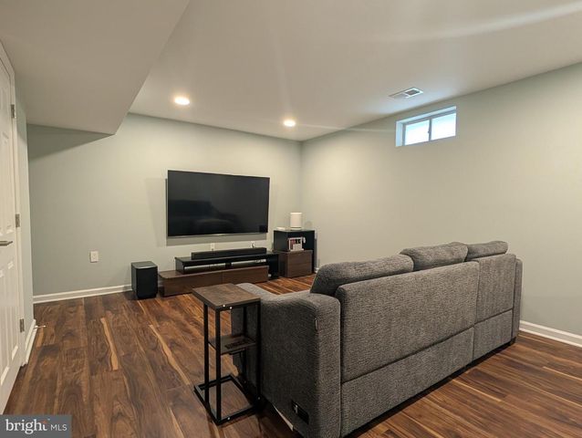 405 HANRAHAN CT SE, Leesburg, VA 20175