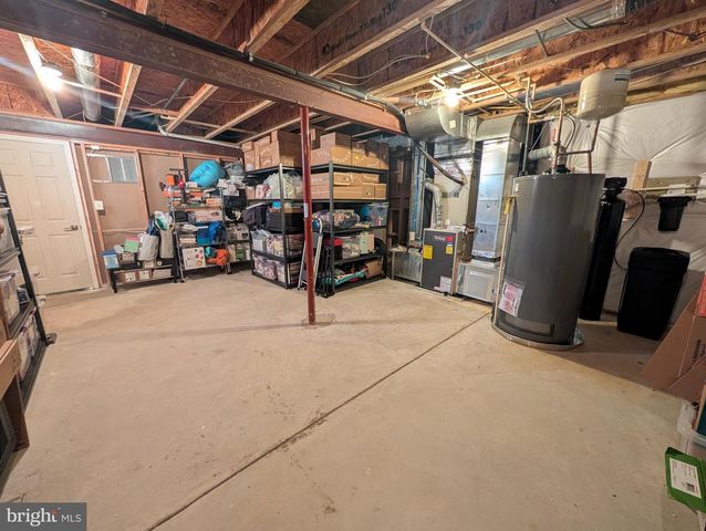 405 HANRAHAN CT SE, Leesburg, VA 20175