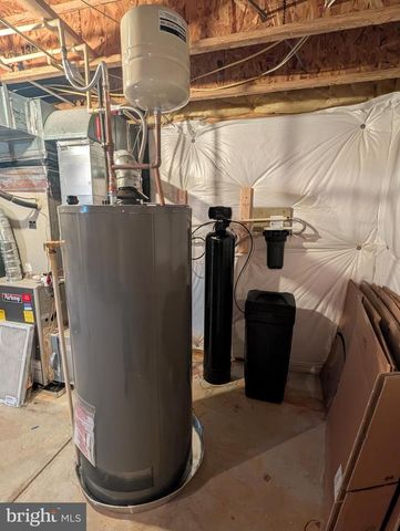 405 HANRAHAN CT SE, Leesburg, VA 20175