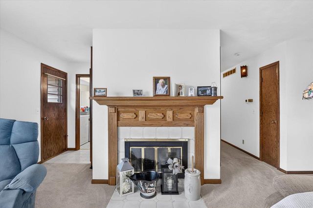 906 Nicolet Street, Janesville, WI 53546