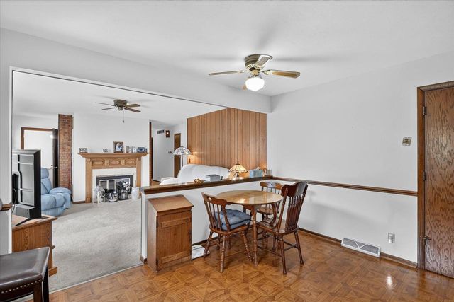 906 Nicolet Street, Janesville, WI 53546