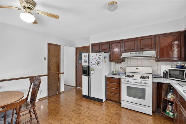 906 Nicolet Street, Janesville, WI 53546