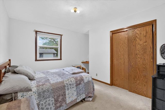 906 Nicolet Street, Janesville, WI 53546