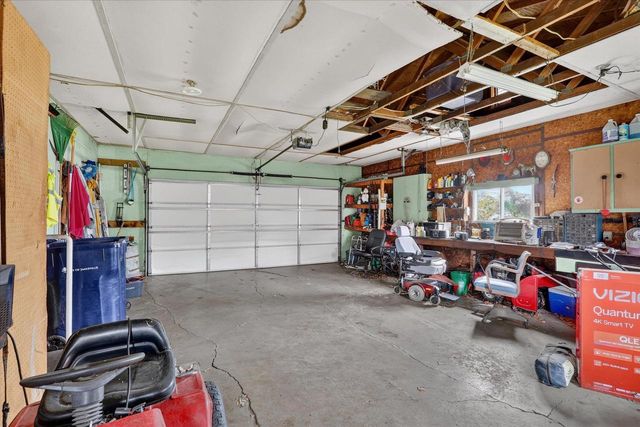 906 Nicolet Street, Janesville, WI 53546