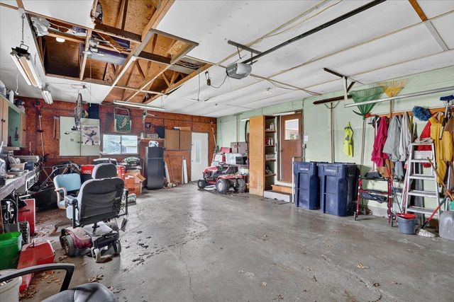 906 Nicolet Street, Janesville, WI 53546
