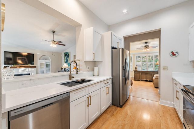 2792 GOLF LAKE DRIVE 42, Plant City, FL 33566