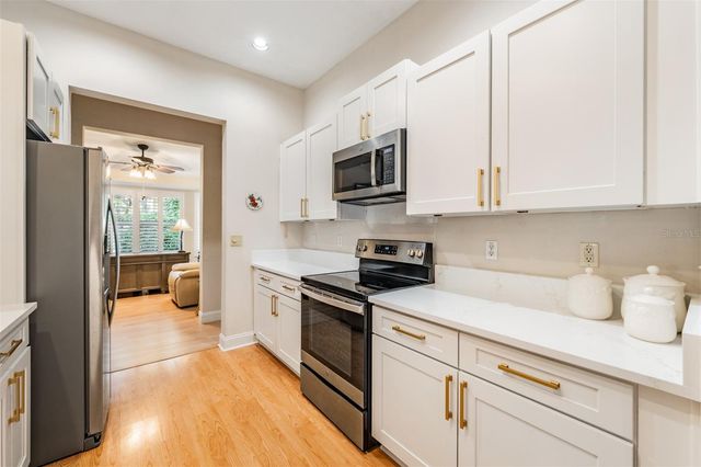 2792 GOLF LAKE DRIVE 42, Plant City, FL 33566