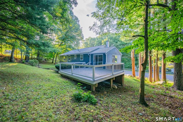 17 Rhoda Lane, Bristol, CT 06010