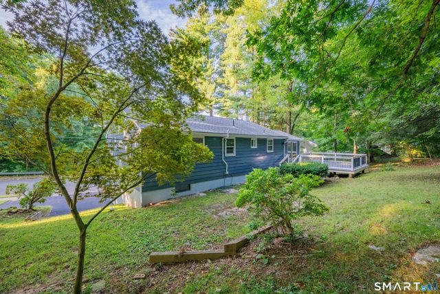 17 Rhoda Lane, Bristol, CT 06010