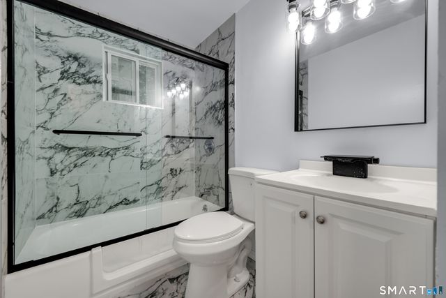17 Rhoda Lane, Bristol, CT 06010