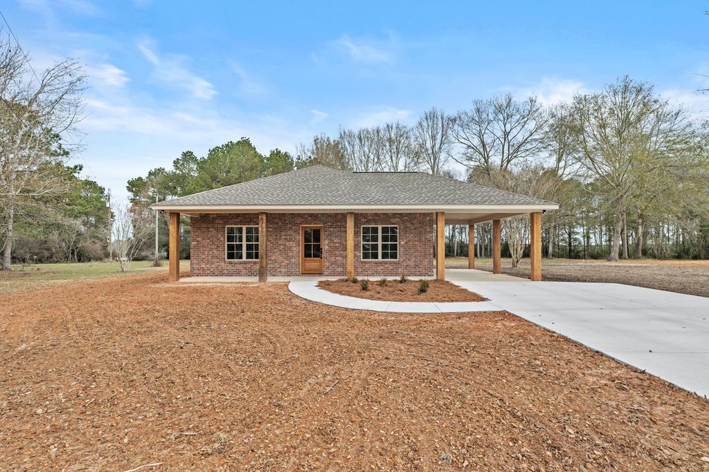 62 Newman Camp, Sumrall, MS 39482