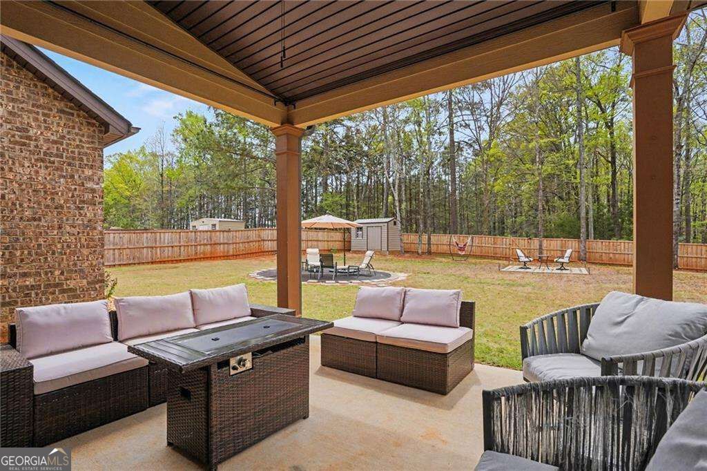 197 Tapestry Drive, Mcdonough, GA 30252 — photo 2