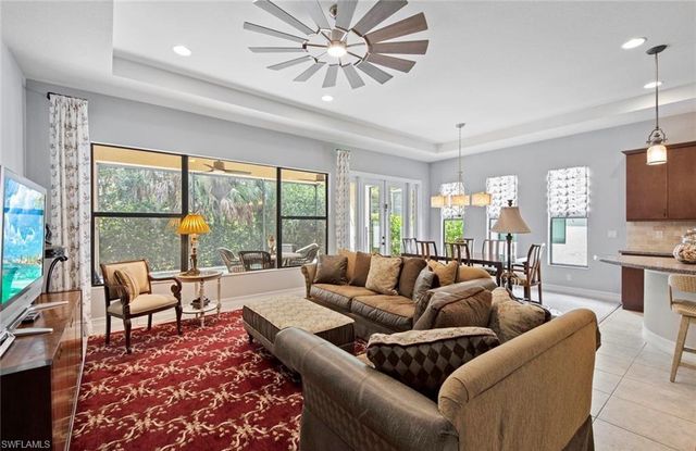 9244 Glenforest DR, Naples, FL 34120