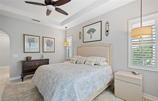 9244 Glenforest DR, Naples, FL 34120