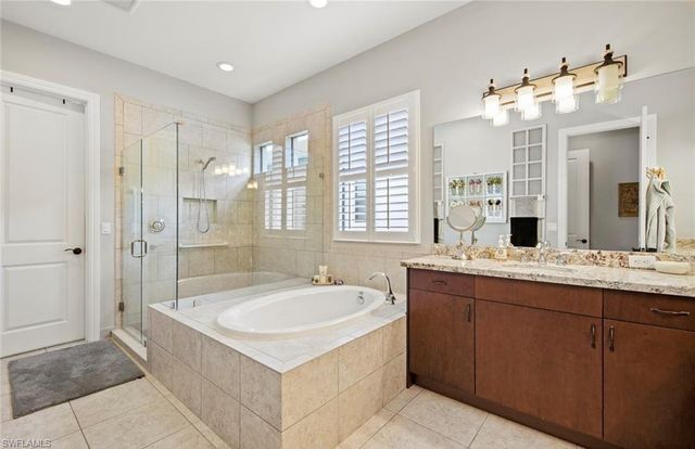 9244 Glenforest DR, Naples, FL 34120