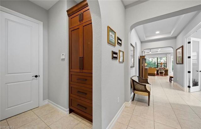 9244 Glenforest DR, Naples, FL 34120