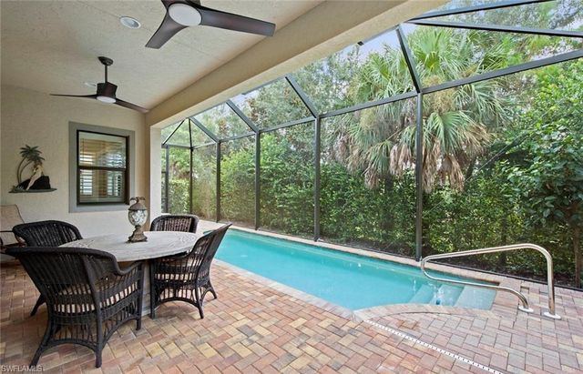 9244 Glenforest DR, Naples, FL 34120