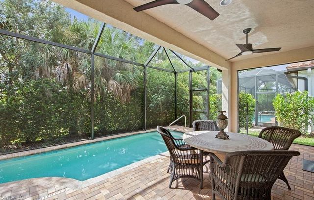 9244 Glenforest DR, Naples, FL 34120