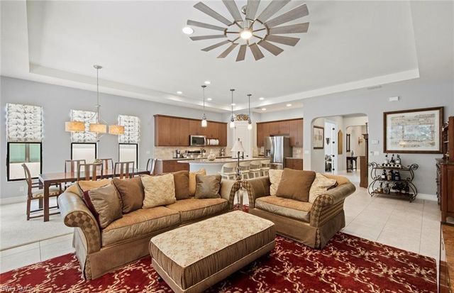9244 Glenforest DR, Naples, FL 34120