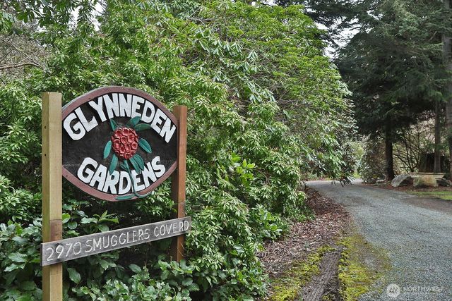 2970 Smugglers Cove Road, Greenbank, WA 98253