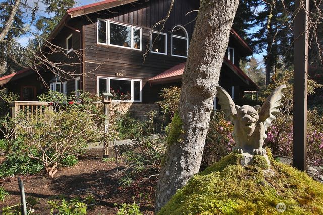 2970 Smugglers Cove Road, Greenbank, WA 98253