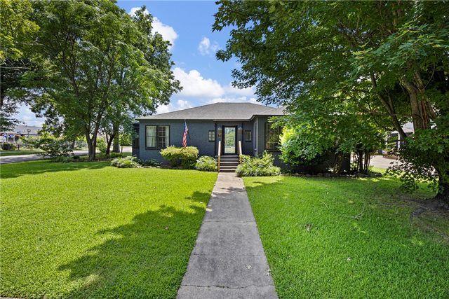 201 W 8th Street, Russellville, AR 72801