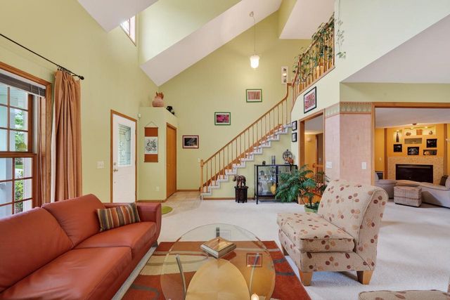 7113 Maple Point Drive, Madison, WI 53719