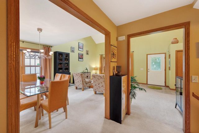7113 Maple Point Drive, Madison, WI 53719