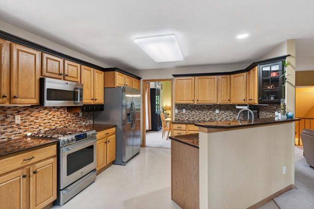 7113 Maple Point Drive, Madison, WI 53719