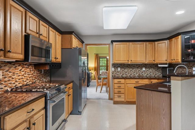 7113 Maple Point Drive, Madison, WI 53719