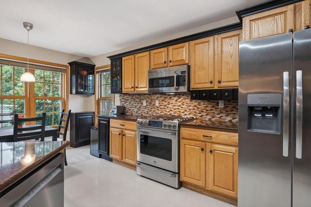 7113 Maple Point Drive, Madison, WI 53719