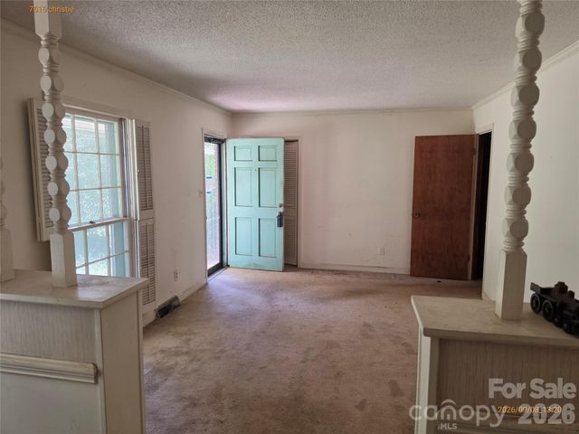 7616 Christie Lane, Charlotte, NC 28217