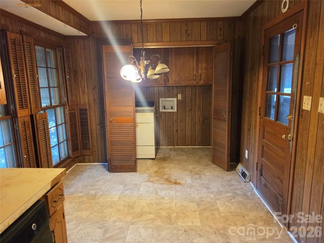 7616 Christie Lane, Charlotte, NC 28217