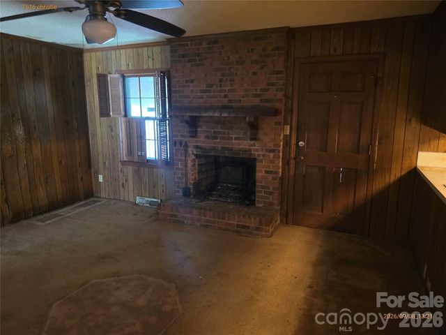 7616 Christie Lane, Charlotte, NC 28217