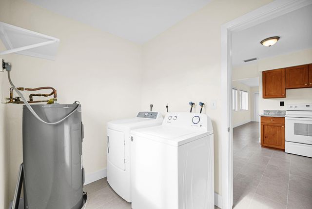 2118 N 14 Ave Rear, Dania Beach, FL 33020