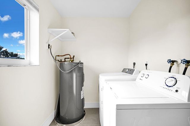 2118 N 14 Ave Rear, Dania Beach, FL 33020