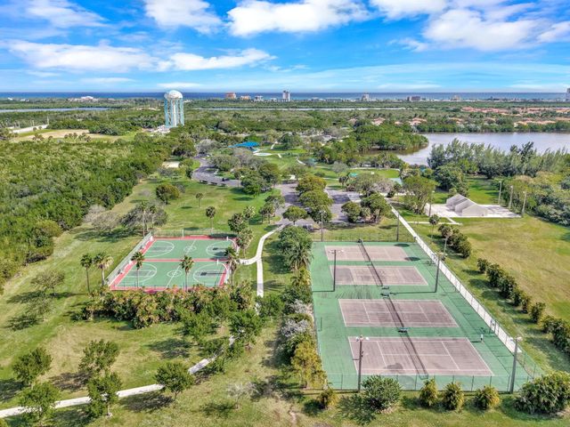 2118 N 14 Ave Rear, Dania Beach, FL 33020