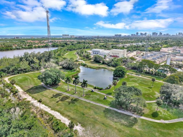 2118 N 14 Ave Rear, Dania Beach, FL 33020