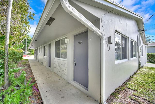 2118 N 14 Ave Rear, Dania Beach, FL 33020