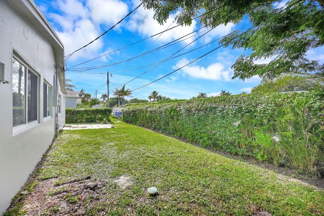 2118 N 14 Ave Rear, Dania Beach, FL 33020