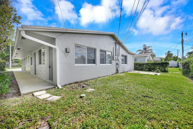 2118 N 14 Ave Rear, Dania Beach, FL 33020
