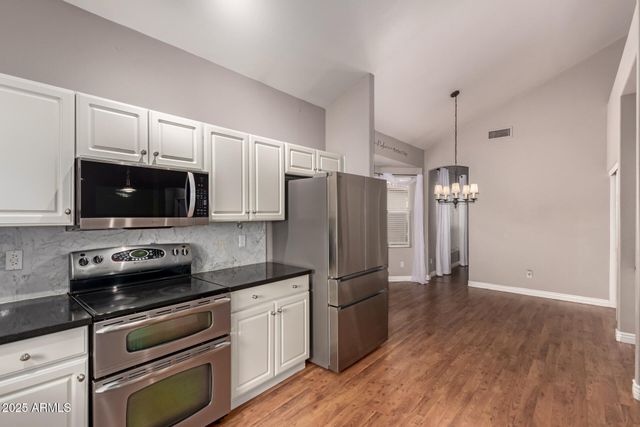 1284 N CONNER Avenue, Gilbert, AZ 85234