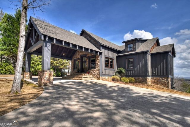 185 Logan Drive, Mineral Bluff, GA 30559