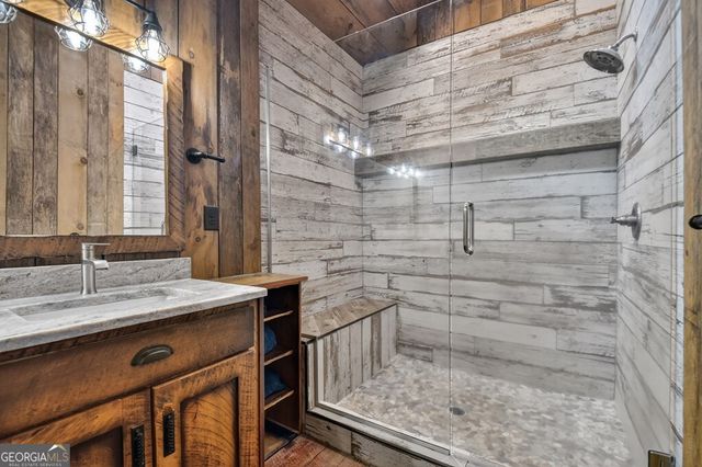 185 Logan Drive, Mineral Bluff, GA 30559
