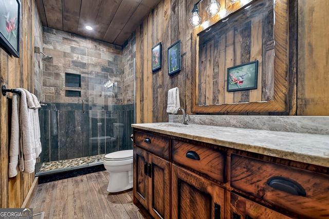 185 Logan Drive, Mineral Bluff, GA 30559