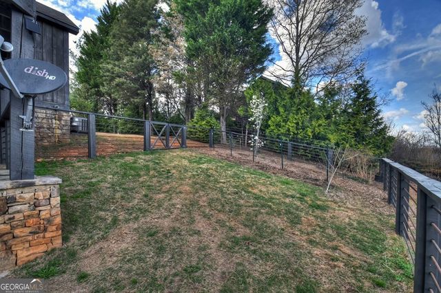 185 Logan Drive, Mineral Bluff, GA 30559