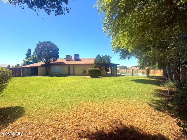 8332 N 50TH Drive, Glendale, AZ 85302