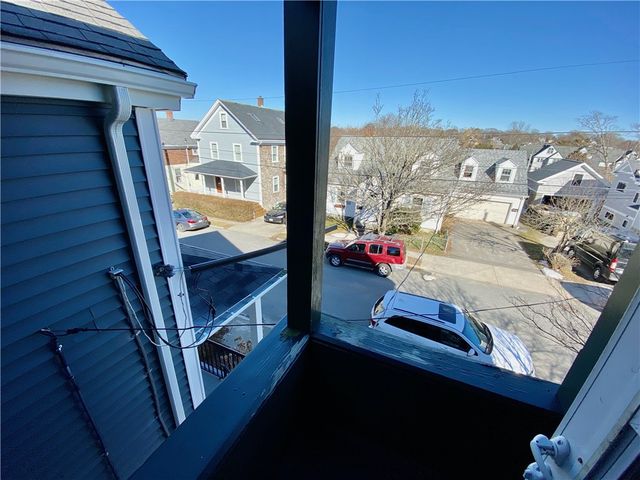 67 Roseneath Avenue 2, Newport, RI 02840