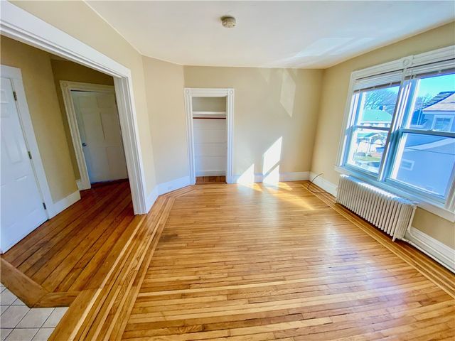 67 Roseneath Avenue 2, Newport, RI 02840